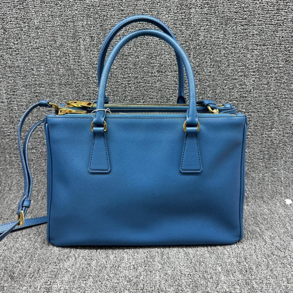 Prada Galleria Small Leather Shoulder Bag 660-071325 - Picture 2 of 13